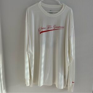 Nike LeBron James "Strive For Greatness" Long-Sleeve T-shirt‎ Size: XL